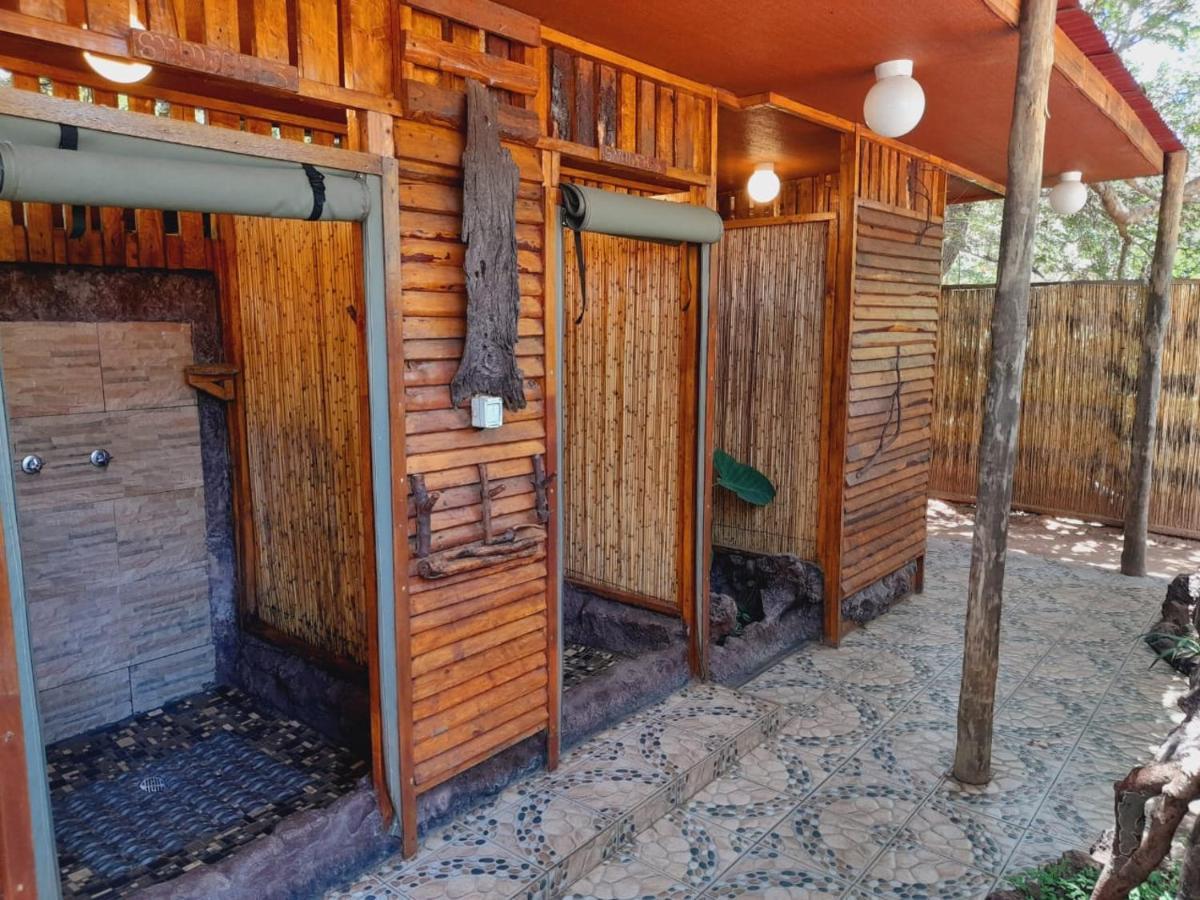Elephant Trail Guesthouse And Backpackers Kasane Luaran gambar