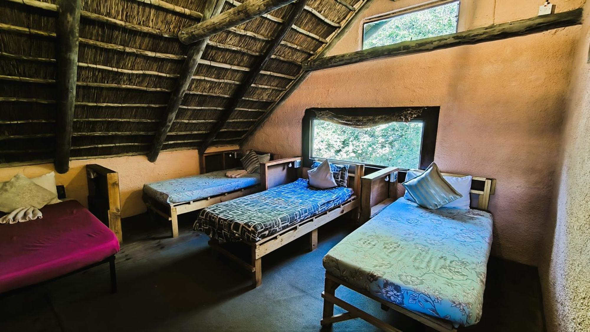 Elephant Trail Guesthouse And Backpackers Kasane Luaran gambar