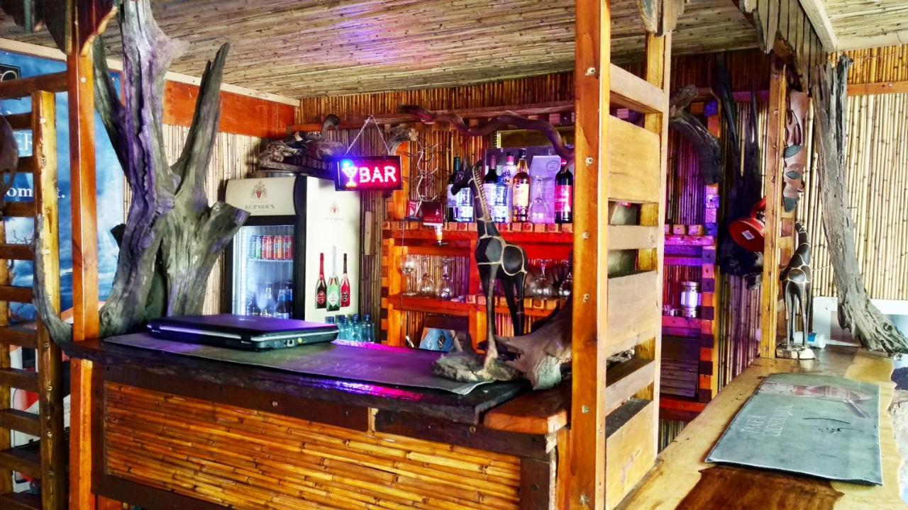 Elephant Trail Guesthouse And Backpackers Kasane Luaran gambar